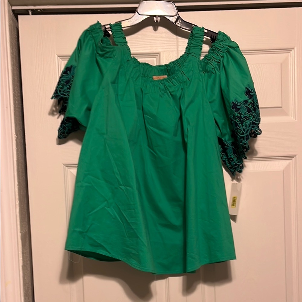 Gibson Green Blouse Chic Top